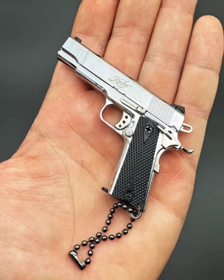 Colt Metal Minyatür Hareketli Anahtarlık - Krom